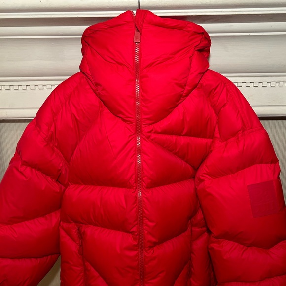 BACON DOWN RED PUFFER - Picture 8 of 15